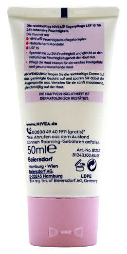 Nivea reichhaltige Tagespflege mit Mandelöl für trockene Haut LSF 15, 3 x 50ml Tube