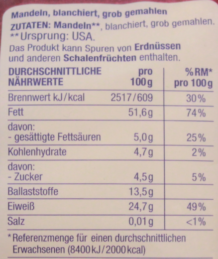 Herzstücke kalifornische Mandel blanchiert und grob gemahlen, 9 x 100g Beutel
